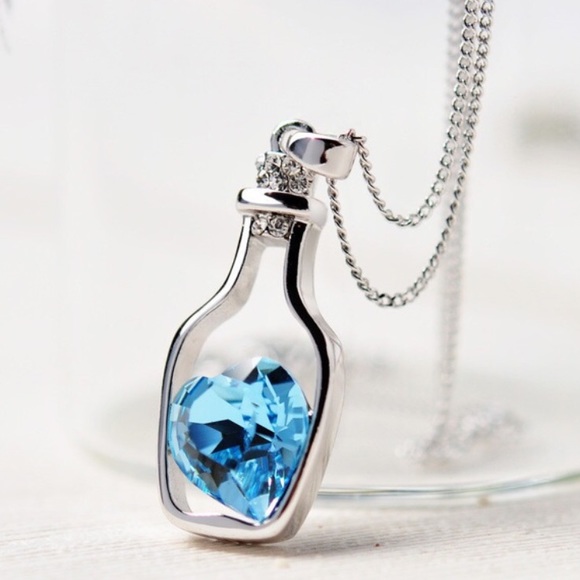 Jewelry - Cute Saphhire Heart In A Bottle Necklace