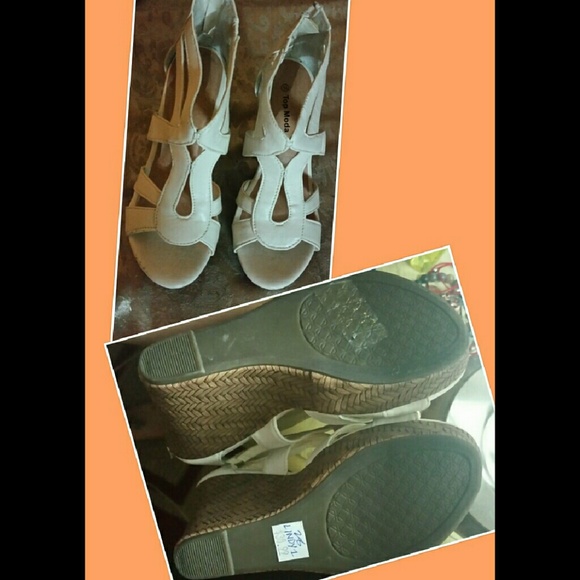 Summer wedges