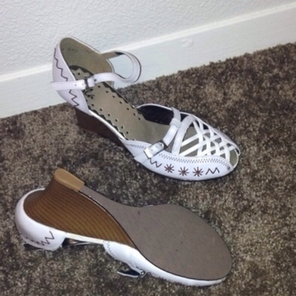 Brand new heels