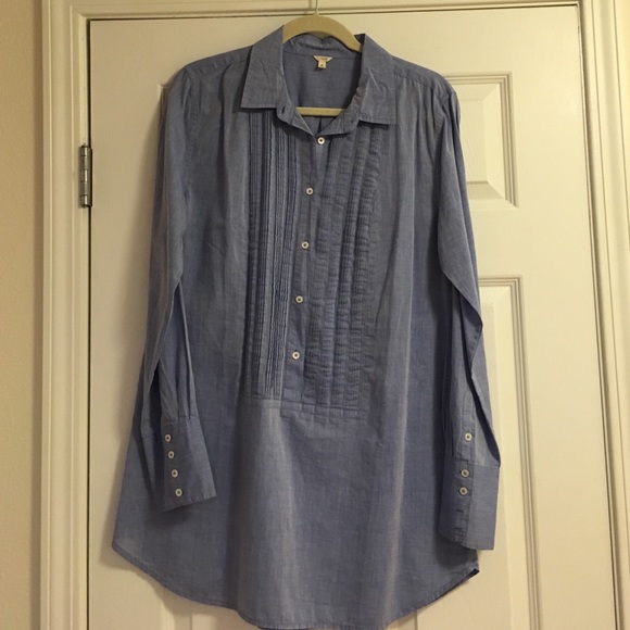 Lightweight oversize blouse