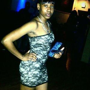 Meet your Posher, Yasmine