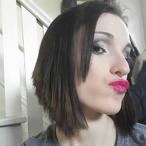 Meet your Posher, Candice