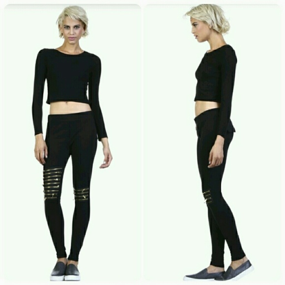 Black Leggings w Gold Zippers & Back Leather Flaps