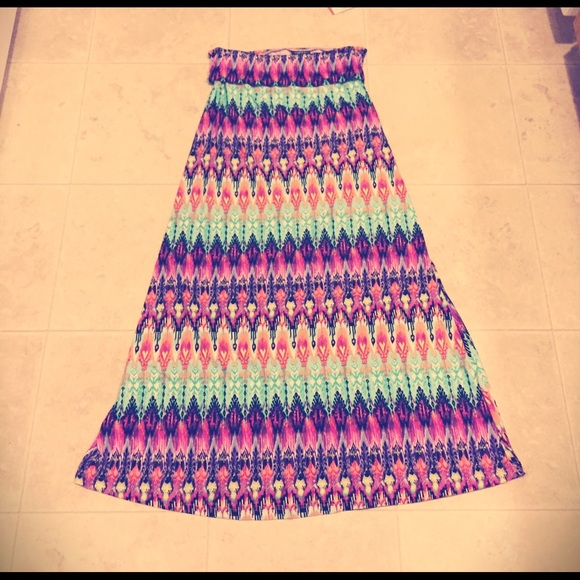 Size M Rue 21 maxi skirt