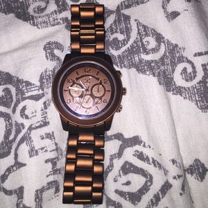Brown watch