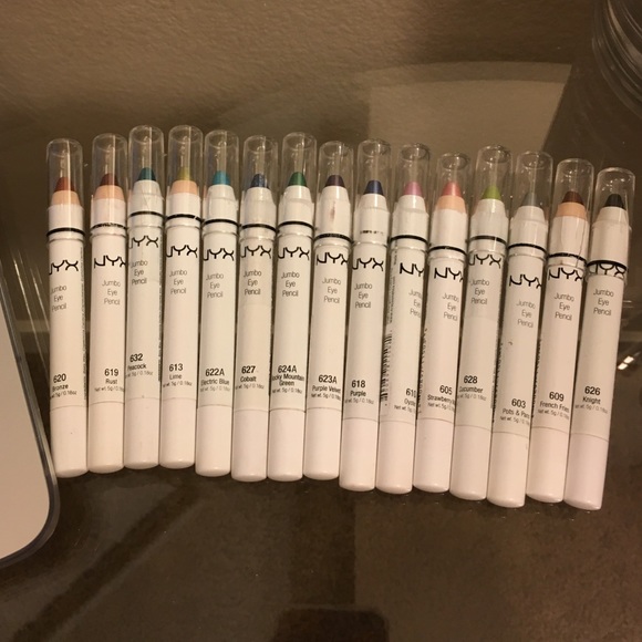 NYX lot of Jumbo Eyeshadow pencils
