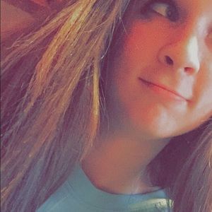 Meet your Posher, Madyson