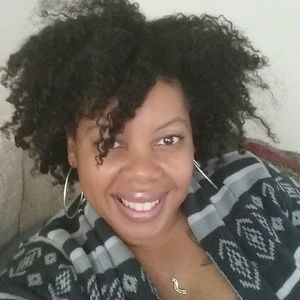 Meet your Posher, Tonya