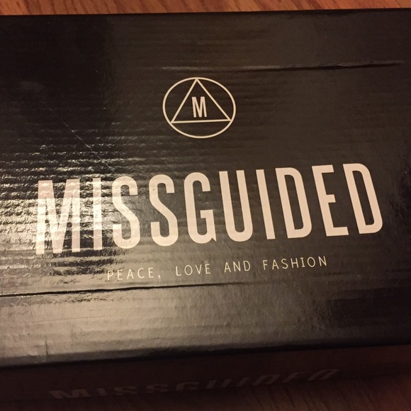 tassel front barely there heeled sandals - Picture 3 of 4