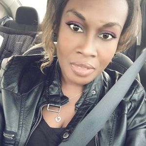 Meet your Posher, Marie