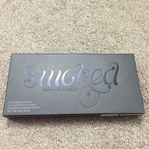 Brand new 🎉🎉urban decay smoked