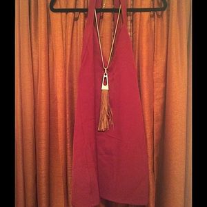 "Kasey" v-neck shift dress by Tobi