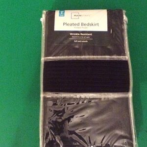 Mainstays Twin Size Pleated Bedskirt