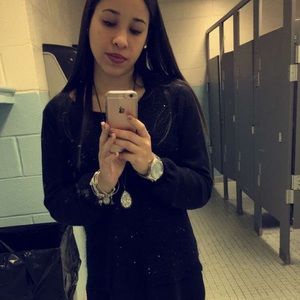 Meet your Posher, Cassie