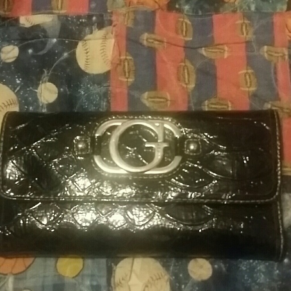 Guess wallet