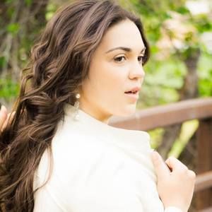 Meet your Posher, Alicia