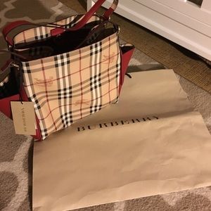 Brand new Burberry purse