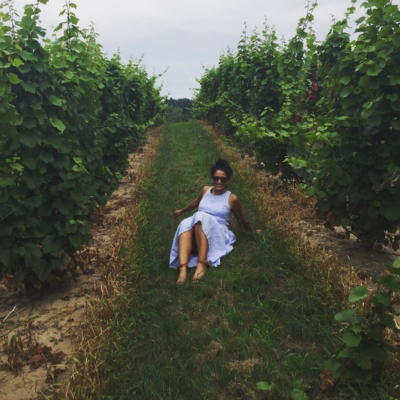 Meet your Posher, Julianna - Picture 2 of 4