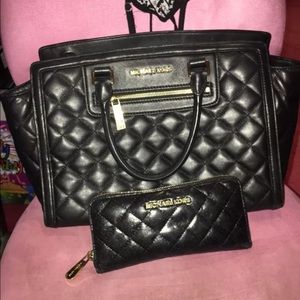 Michael Kors Selma Large Bag Matching Wallet Set