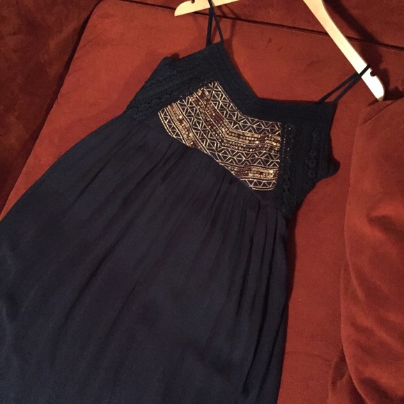 Dress - Picture 3 of 3