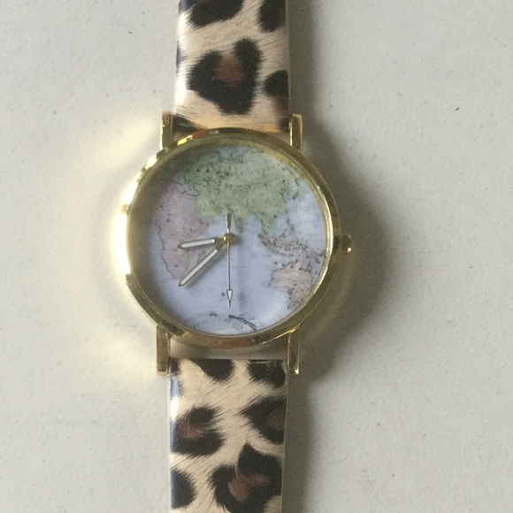 #closetcrush Jewelry - Animal print World watch
