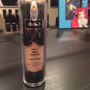 Kat Von d lock it foundation