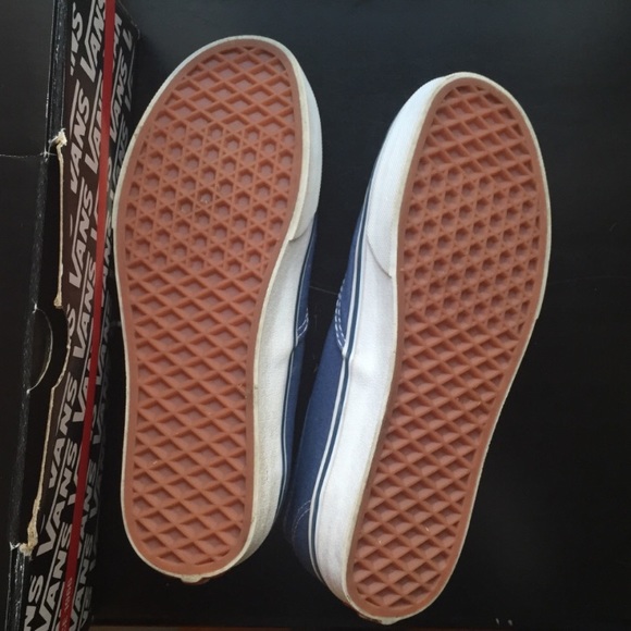 Vans - Picture 4 of 4