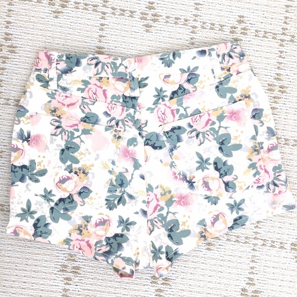Forever 21 Shorts - NEW Forever21 floral high waist denim shorts Forever 21 Shorts - NEW Forever21 floral high waist denim shorts