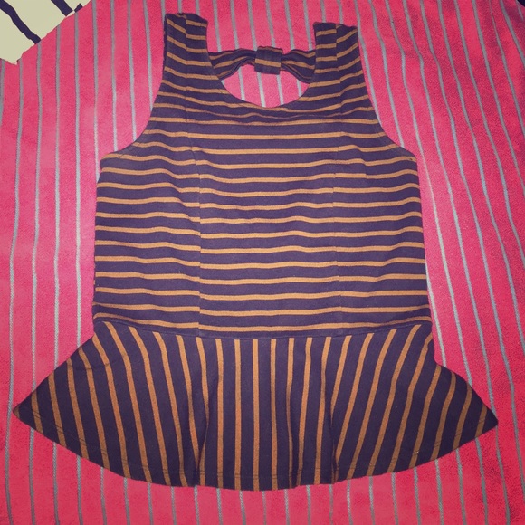 Striped & fitted Papaya top