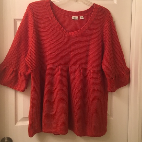 Fun orange sweater🌻