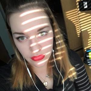 Meet your Posher, Sheena