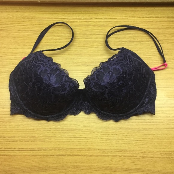 ❌SOLD❌VS PINK lace bra