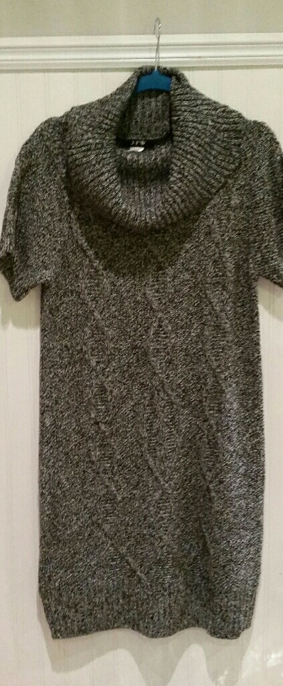 *!!HP Black & White Sweater Dress HOST PICK!!*