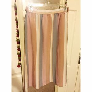 Adorable Vintage Skirt w/ pockets