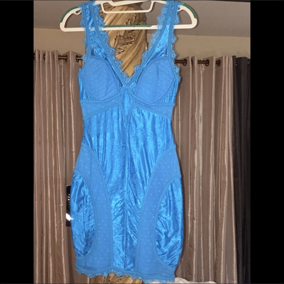 BEBE Lace Dress, NWT, Turquoise Blue - Picture 3 of 4