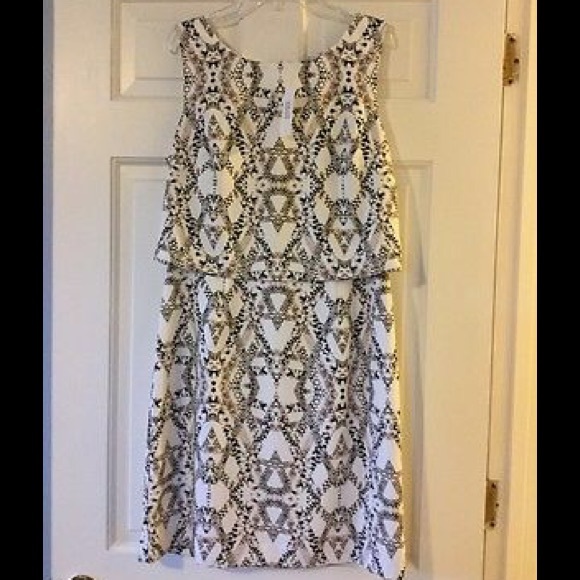 Banana Republic Dresses & Skirts - ✳️SALE✳️BR Factory ivory brown dress