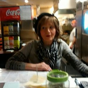 Meet your Posher, Diane