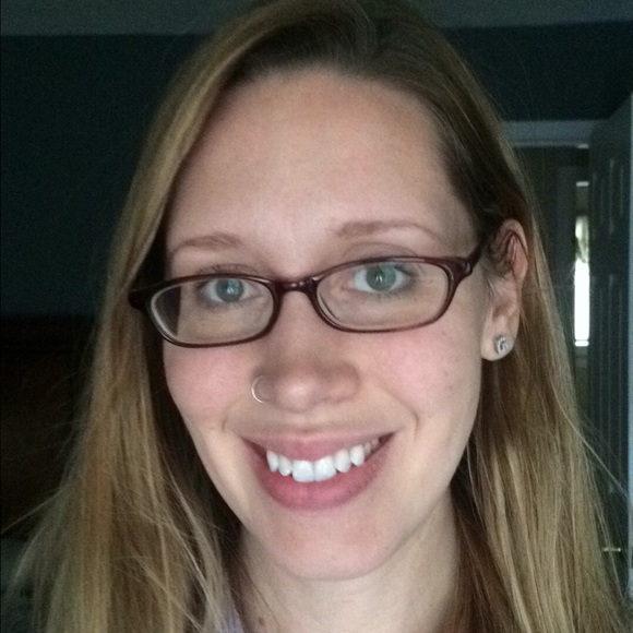 Meet your Posher, Cassidy - Picture 1 of 1