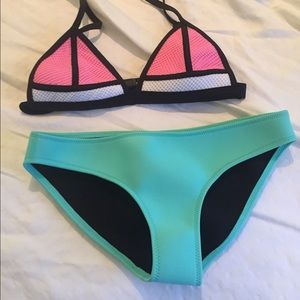 Triangl bikini
