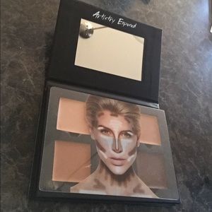 AEsthetica contour kit