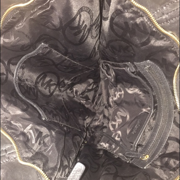 Michael Kors Black Leather Boho Bag 👜 - Picture 3 of 4