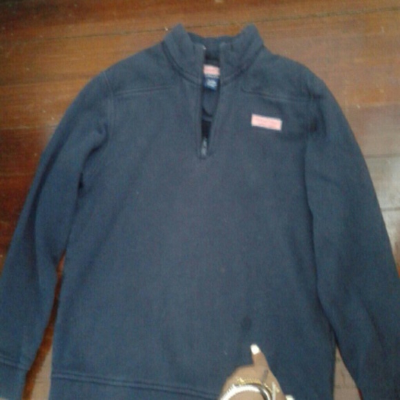 Vineyard vined quarter zip pull over