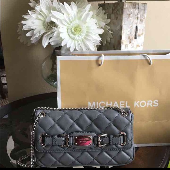 Micharl Kors shoulder bag