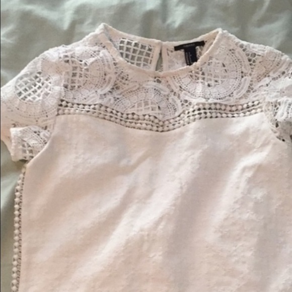Cute white Lacey tee