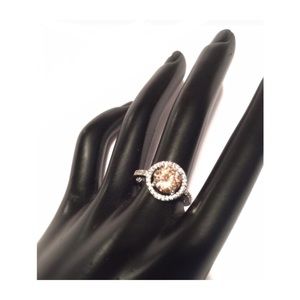 NEW 🐶🔴Just in...Beautiful Sterling  Silver Ring✨