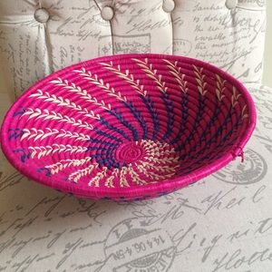 Kenyan handmade bowl by www.ciolaingo.com