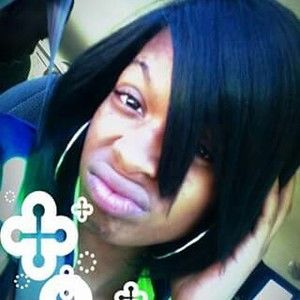 Meet your Posher, Denisha