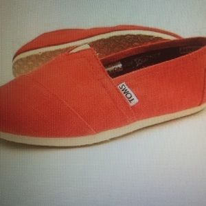 coral toms
