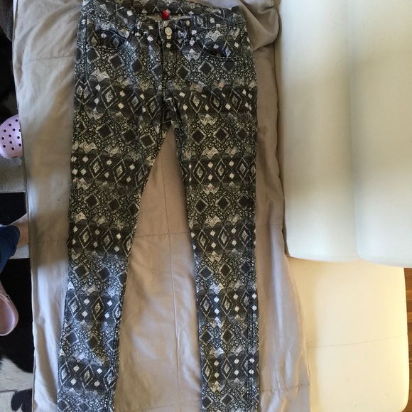 H&M Jean size 6