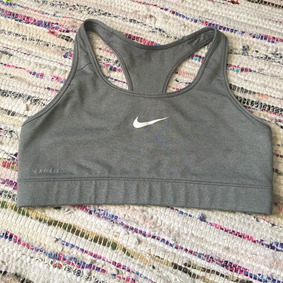 🔵SOLD🔵Gray sports bra - Picture 1 of 3